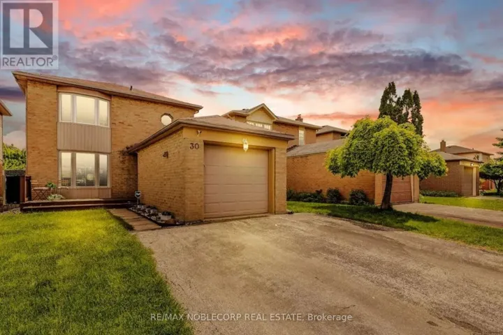 30 MAYBERRY COURT, Brampton (Central Park), Ontario L6S5B2