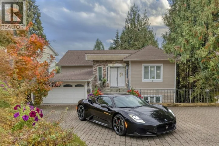 1041 PROSPECT AVENUE, North Vancouver, British Columbia V7R2M6