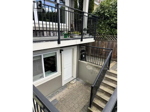 2948 W 32 AVENUE, Vancouver, British Columbia V6L2B7