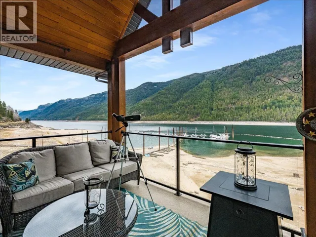 5570 Broadwater Road Unit# 314, Castlegar, British Columbia V1N0A1