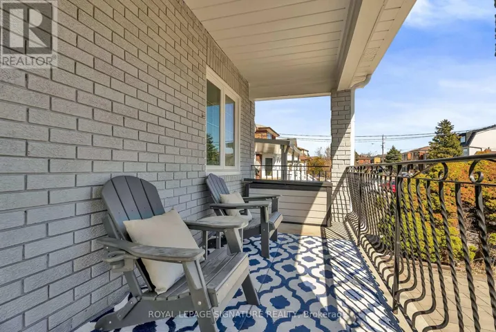 70 CLOVELLY AVENUE, Toronto (Oakwood Village), Ontario M6C1Y3