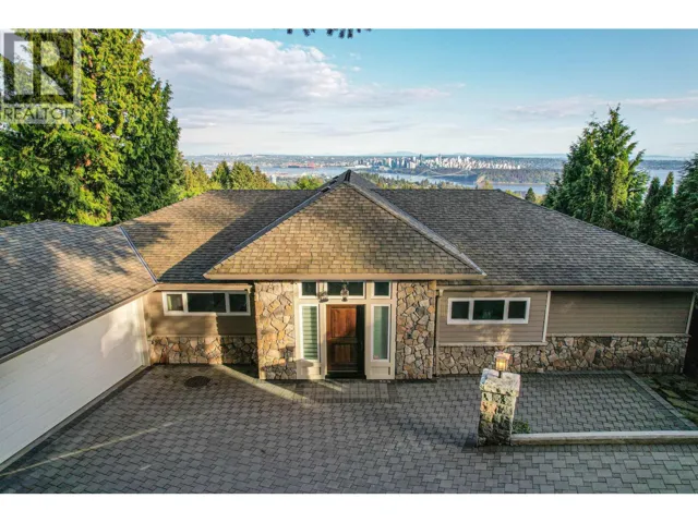 1371 BURNSIDE ROAD, West Vancouver, British Columbia V7S2P6