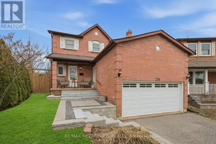 700 MOUNTJOY COURT, Oshawa (Pinecrest), Ontario L1K1W8