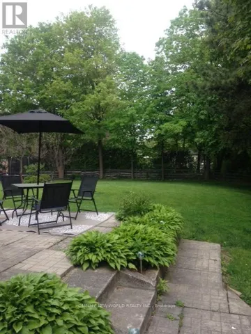 B - 88 PARK CRES CRESCENT, Richmond Hill (Oak Ridges Lake Wilcox), Ontario L4E3J4