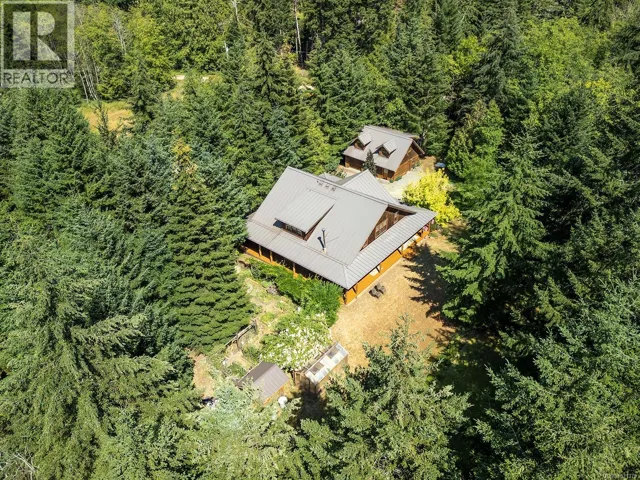 1645 Lea Smith Rd, Hornby Island, British Columbia V0R1Z0
