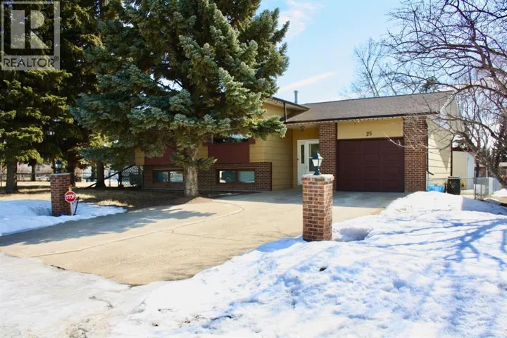 #25 4th Avenue E, Neilburg, Saskatchewan S0M2C0