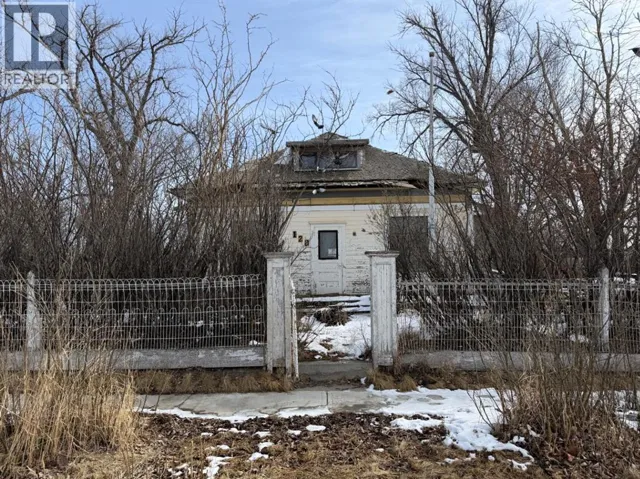 128 7th Avenue, Gleichen, Alberta T0J1N0