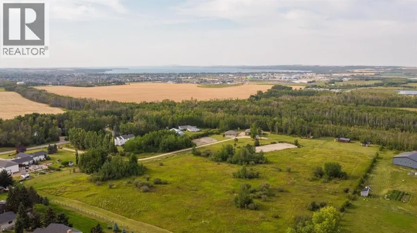 201, 1236 Township Road 384, Rural Red Deer County, Alberta T4S1S6