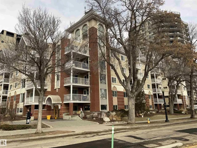 #305 11716 100 AV NW, Edmonton, Alberta T5K2G3