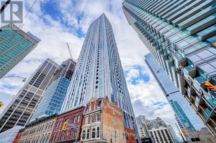 3901 - 1 YORKVILLE AVENUE, Toronto (Annex), Ontario M4W0B1