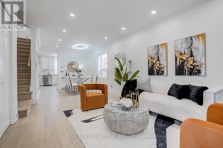 85 DONLANDS AVENUE, Toronto (Danforth), Ontario M4J3N9