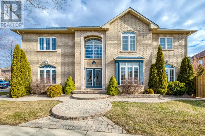2389 GRAND OAK TRAIL, Oakville (WM Westmount), Ontario L6M4V4