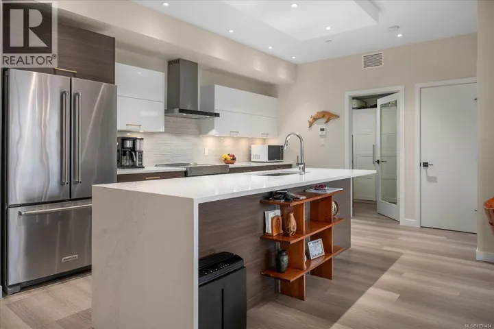 204 100 Lombardy St, Parksville, British Columbia V9P0G4