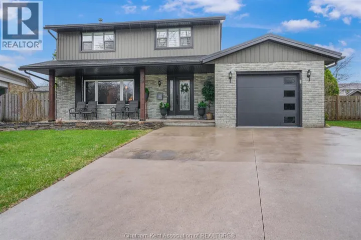 12 ACADEMY CRESCENT, Chatham, Ontario N7L4R2