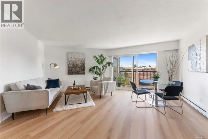 319 1870 McKenzie Ave, Saanich, British Columbia V8N4X3