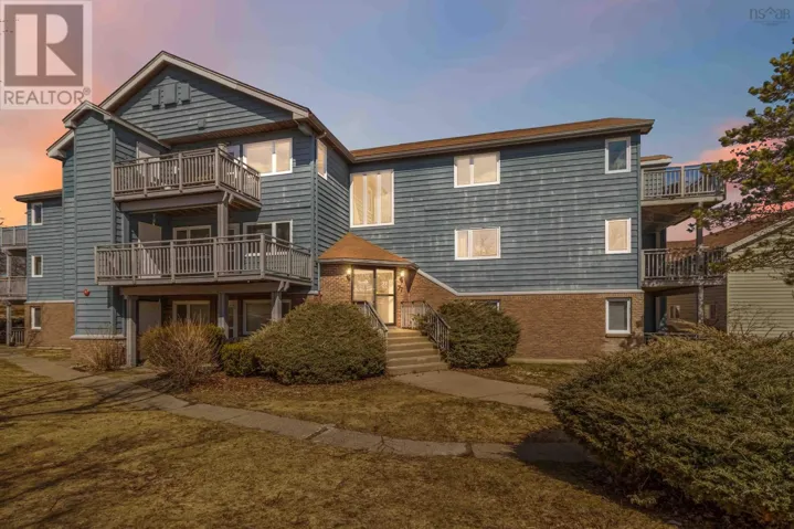 12 77 FARNHAM GATE Road, Halifax, Nova Scotia B3M4A5