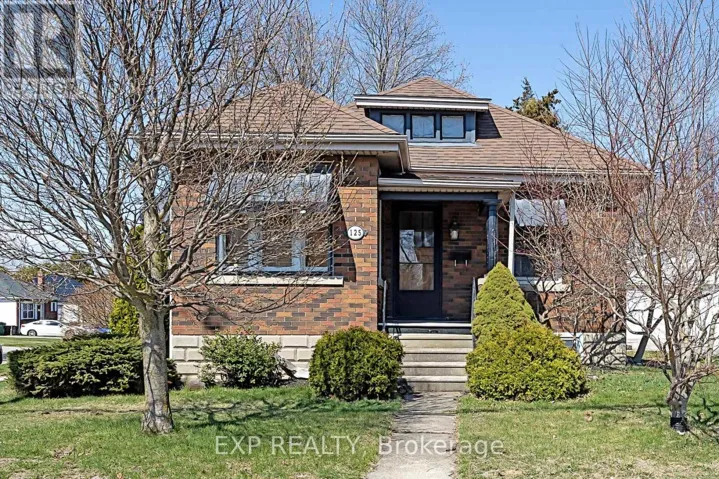 125 REDAN STREET, St. Thomas, Ontario N5P1V6