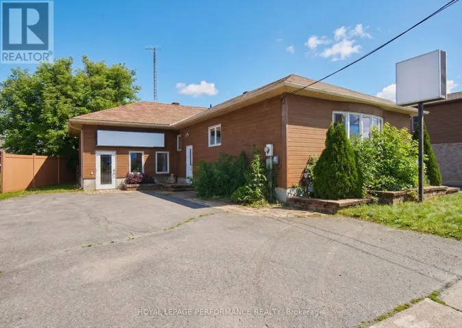 921 NOTRE DAME STREET, Russell, Ontario K0A1W0
