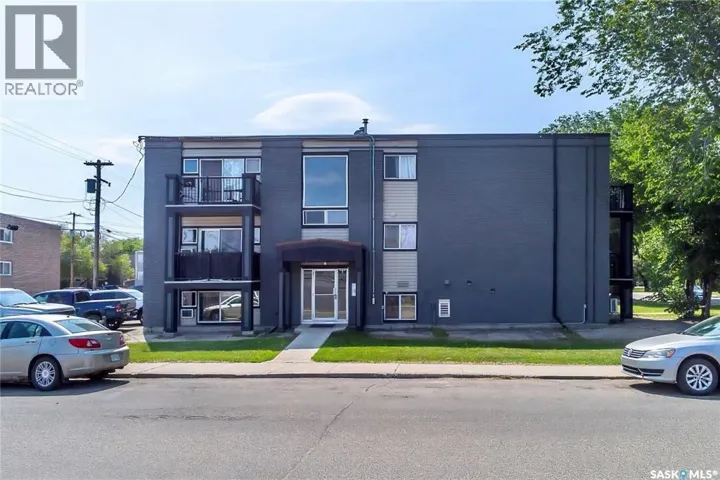303 2613 Broadway AVENUE, Saskatoon, Saskatchewan S7J0Z7