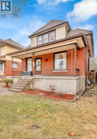 982 DOUGALL AVENUE, Windsor, Ontario N9A4R1