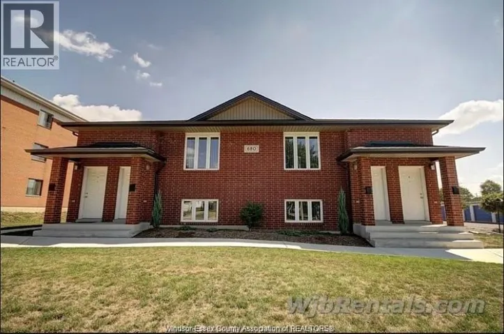 680 CAMERON Unit# 1, Windsor, Ontario N9B1Z1