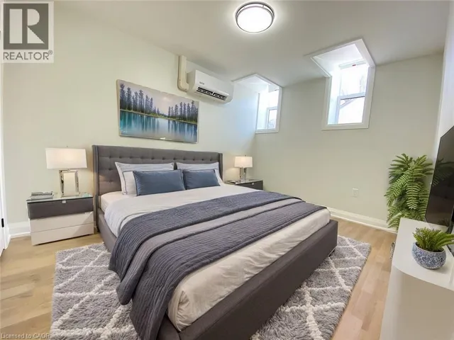 588 BARTON Street E Unit# 10, Hamilton, Ontario L8L2Z5