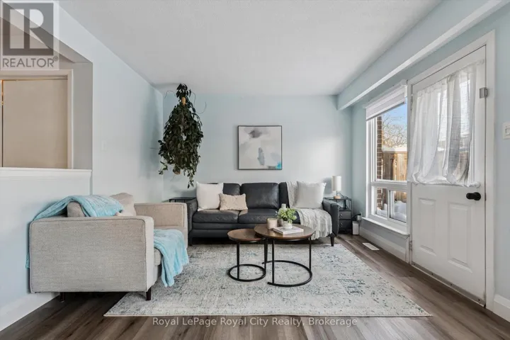 30 - 121 BAGOT STREET, Guelph (Junction/Onward Willow), Ontario N1H5T8