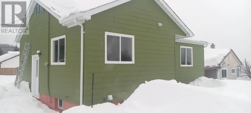 5 Falcon DR, Manitouwadge, Ontario P0T2C0