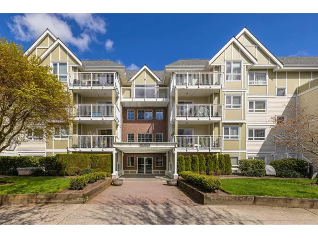 109 20189 54 AVENUE, Langley, British Columbia V3A3W2