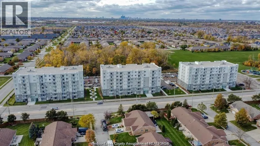 1611 BANWELL Unit# 317, Windsor, Ontario N8P0G5