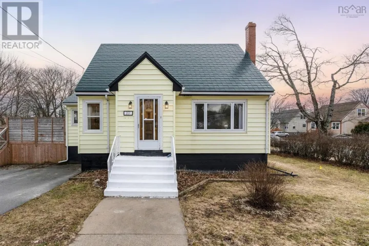 207 Victoria Road, Dartmouth, Nova Scotia B3A1W4
