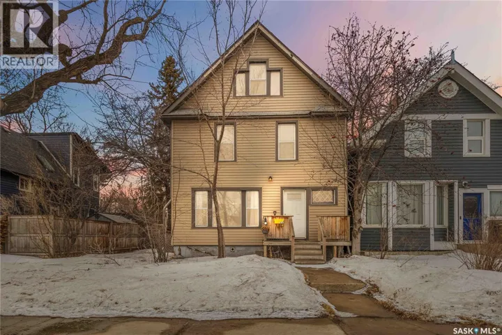 426 8th STREET E, Saskatoon, Saskatchewan S7H0P7