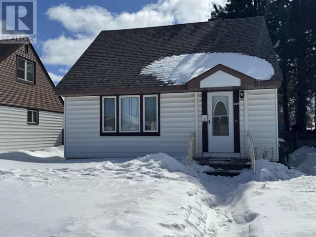 324 Frederica St. W., Thunder Bay, Ontario P7E3W3