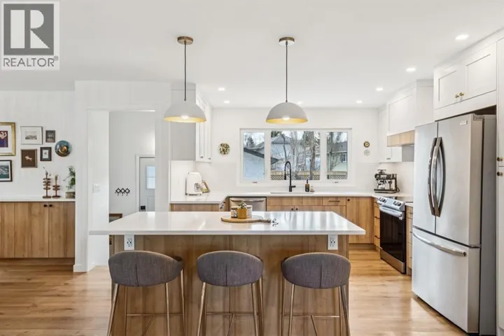 931 Parkwood Drive SE, Calgary, Alberta T2J3W9