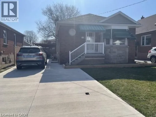 255 EAST 34TH Street Unit# LOWER, Hamilton, Ontario L8V3W8