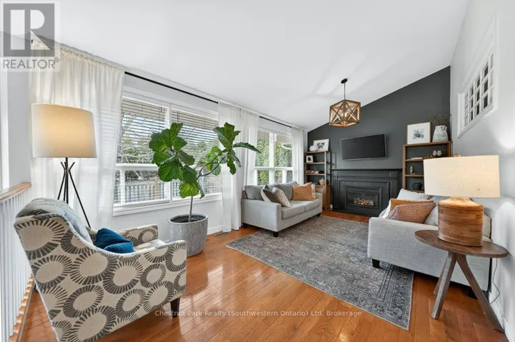 14 TEAL DRIVE, Guelph (Kortright Hills), Ontario N1C1G3