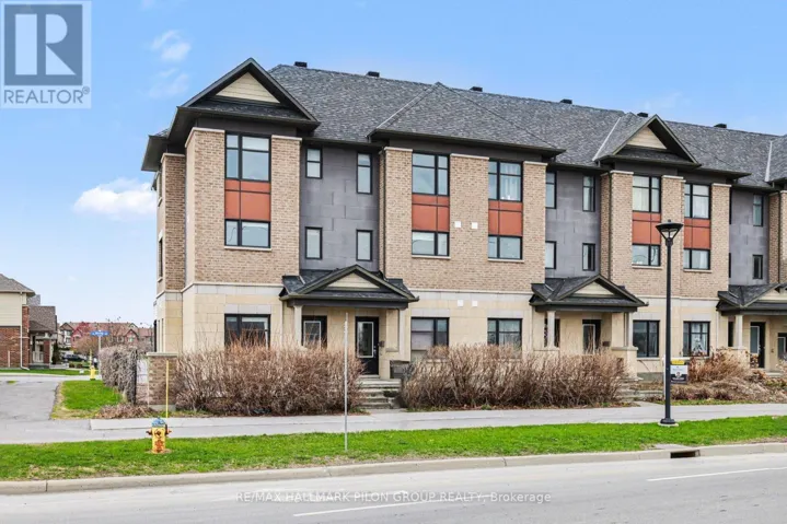 528 SILVERTIP LANE, Ottawa, Ontario K2T0H7