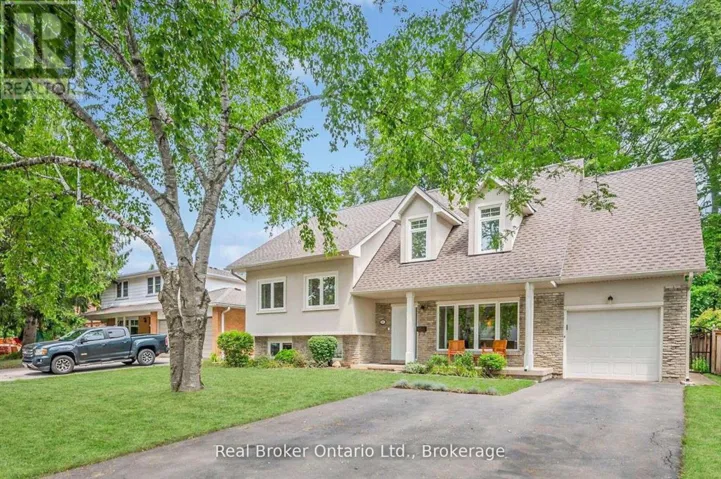 285 SURREY DRIVE, Oakville (BR Bronte), Ontario L6L3T6