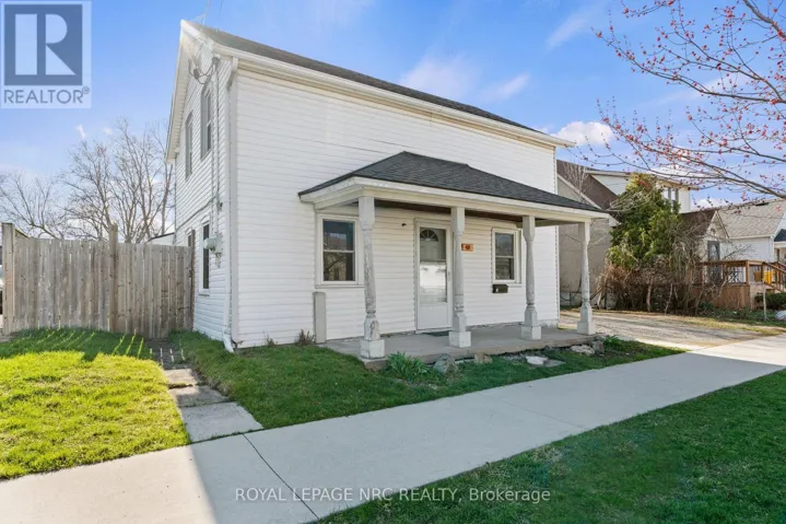 42 LEEPER STREET, St. Catharines (Western Hill), Ontario L2S2N2