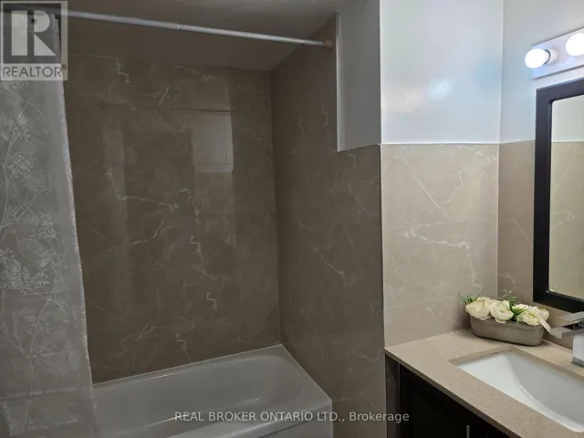 APT #302 - 97 NONQUON ROAD, Oshawa (Centennial), Ontario L1G3R8