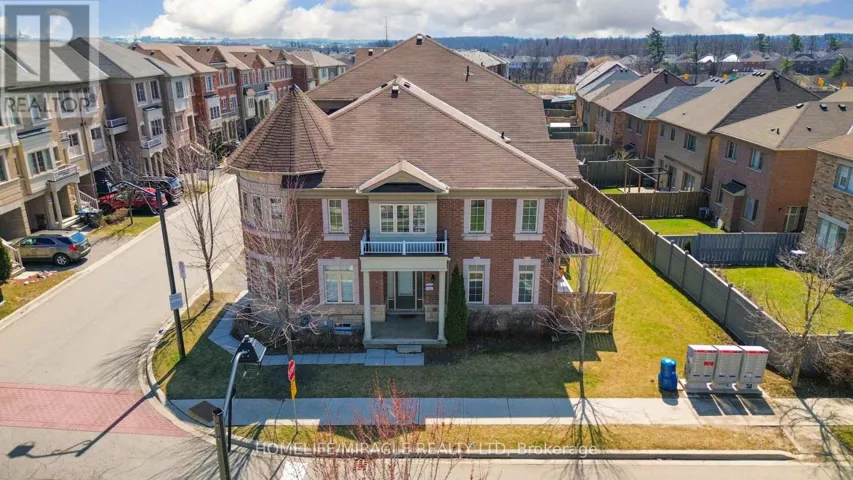 2 ASPEN HILLS ROAD, Brampton (Credit Valley), Ontario L6Y6E3