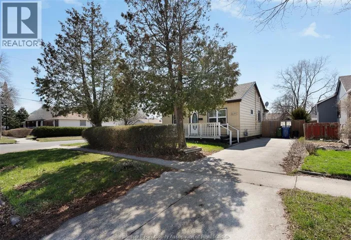 2497 CHANDLER, Windsor, Ontario N8W4A7