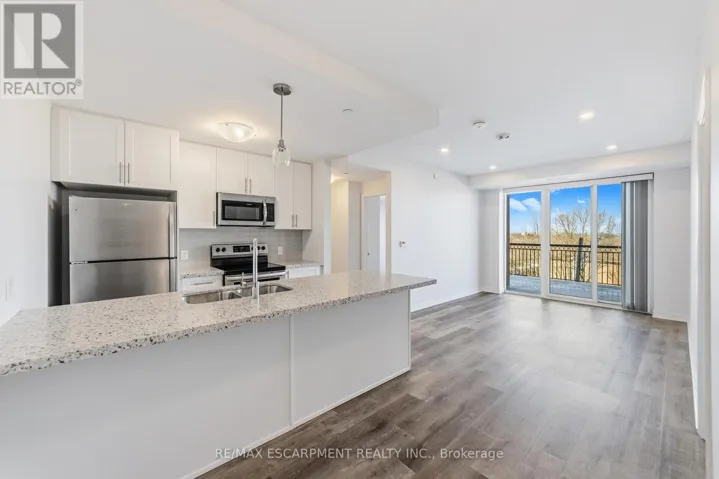 302 - 2750 KING STREET, Hamilton (Gershome), Ontario L8G1J4