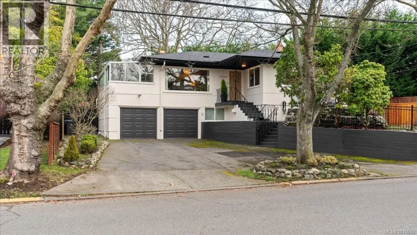 2360 Cranmore Rd, Oak Bay, British Columbia V8V3K8