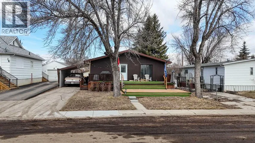 130 3RD Avenue E, Rockyford, Alberta T0J2R0
