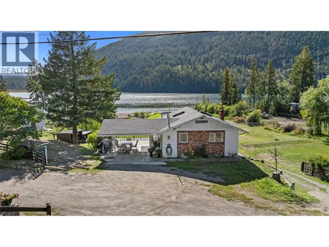 2348 Ojibway Road, Kamloops, British Columbia V2H1P1