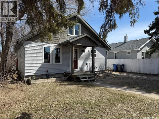 326 5th AVENUE W, Melville, Saskatchewan S0A2P0
