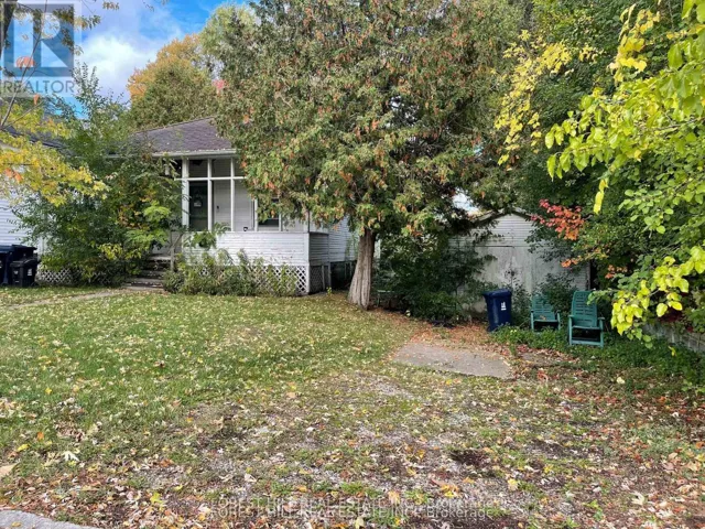 194 PEMBERTON AVENUE, Toronto (Newtonbrook East), Ontario M2M1Y8
