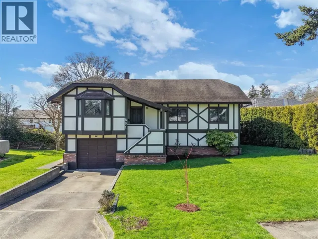 891 Lavender Ave, Saanich, British Columbia V8Z2M6