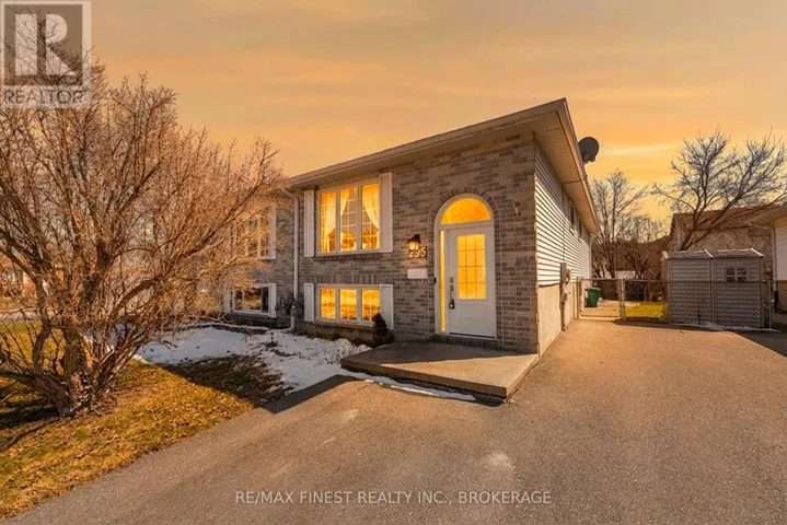 295 OWENS CRESCENT, Kingston (East Gardiners Rd), Ontario K7M8G9